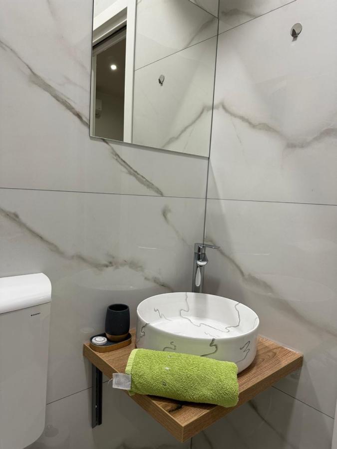Studio Apartment Fiorello I 里耶卡 外观 照片